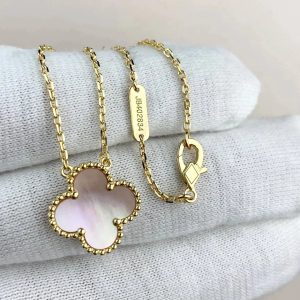 Clover Pendant Pink Mop Gold Necklace