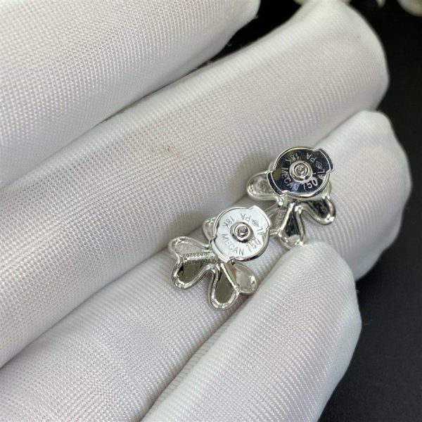 Frivole Mini Silver Flower Earrings