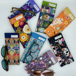 Handmade fabric glasses cases / fabric glasses pouch / sunglasses cases / spectacles cases/ padded sleeve/ eyeglasses holder