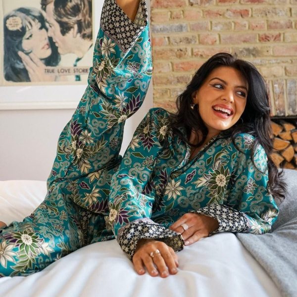 Turquoise pyjama set, silk blend pyjama set, floral satin pyjamas, vintage womens pyjamas, silk sleepwear, Maru loungewear