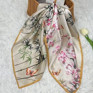 68cm 100% Mulberry Silk Scarf Square, Women’s Scarf, Fashion Scarf, Bandana, Bag Accessory, Vintage Silk Scarf，Gift-Packaged Free Shipping