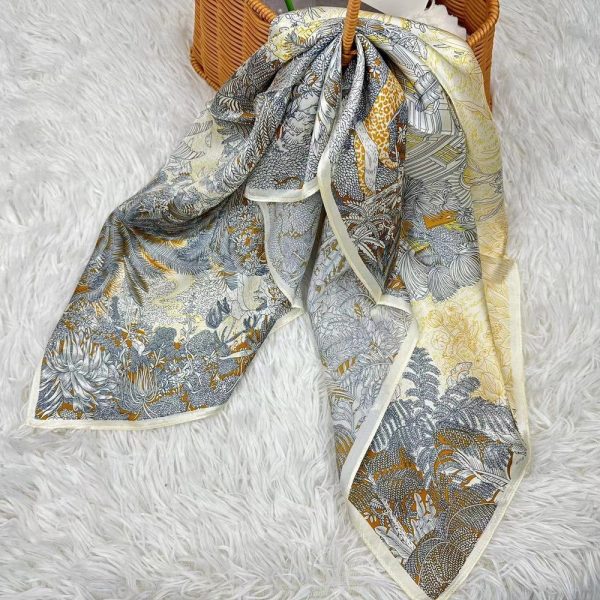68cm 100% Mulberry Silk Scarf Square, Women’s Scarf, Fashion Scarf, Bandana, Bag Accessory, Vintage Silk Scarf，Gift-Packaged Free Shipping