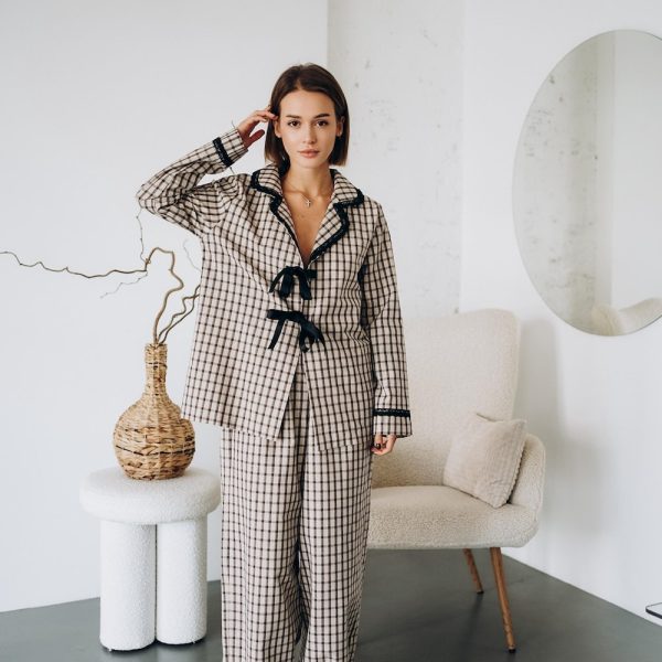 Cozy Checkered Women’s Pajamas – Soft & Comfortable Dream Wear