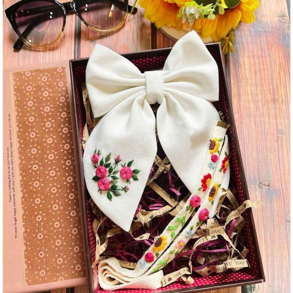 Custom Hand Embroidered Hair Bow, Custom Name Eyeglass Strap, Floral Bow Barrette, Handmade Linen Hair Clip, Hair Accessories for Women