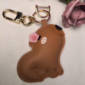 Handmade Leather Capybara Keychain or Bag Charm – DIY Kit or Ready-Made, Goatskin Leather, Perfect for Women, Car & Bag Accessories
